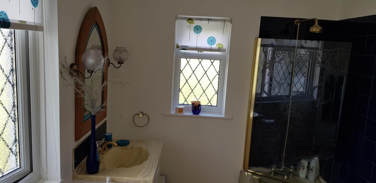 Wychwood House Bed & Breakfast Penally Dış mekan fotoğraf