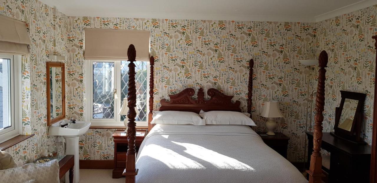 Wychwood House Bed & Breakfast Penally Dış mekan fotoğraf