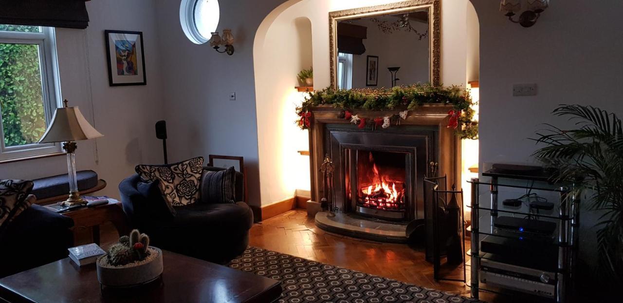 Wychwood House Bed & Breakfast Penally Dış mekan fotoğraf