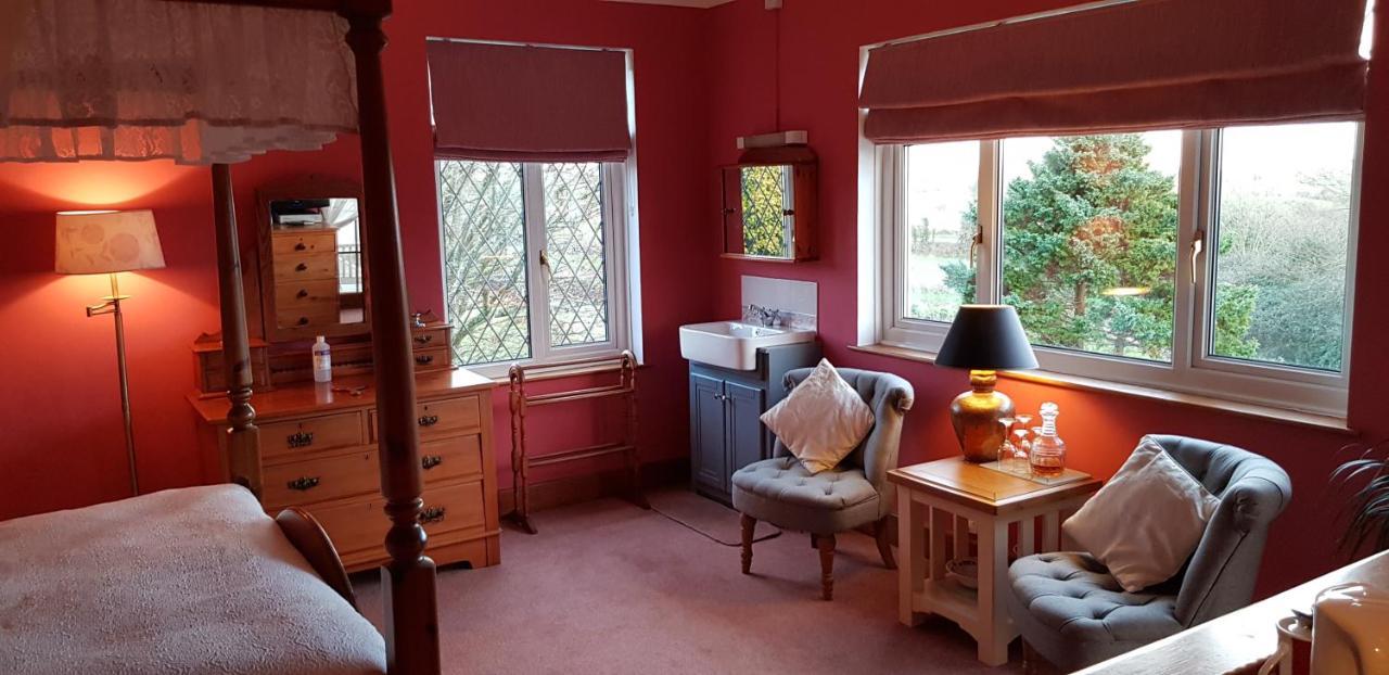 Wychwood House Bed & Breakfast Penally Dış mekan fotoğraf