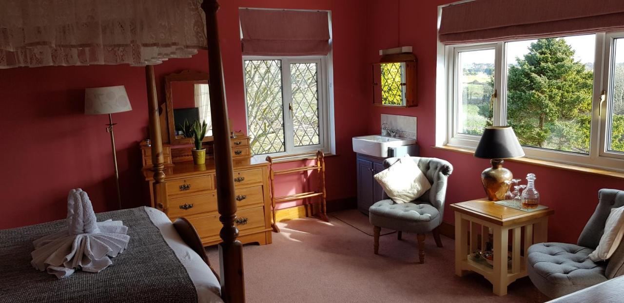 Wychwood House Bed & Breakfast Penally Dış mekan fotoğraf