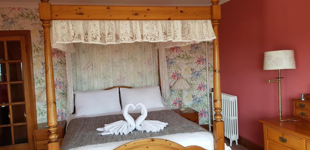 Wychwood House Bed & Breakfast Penally Dış mekan fotoğraf