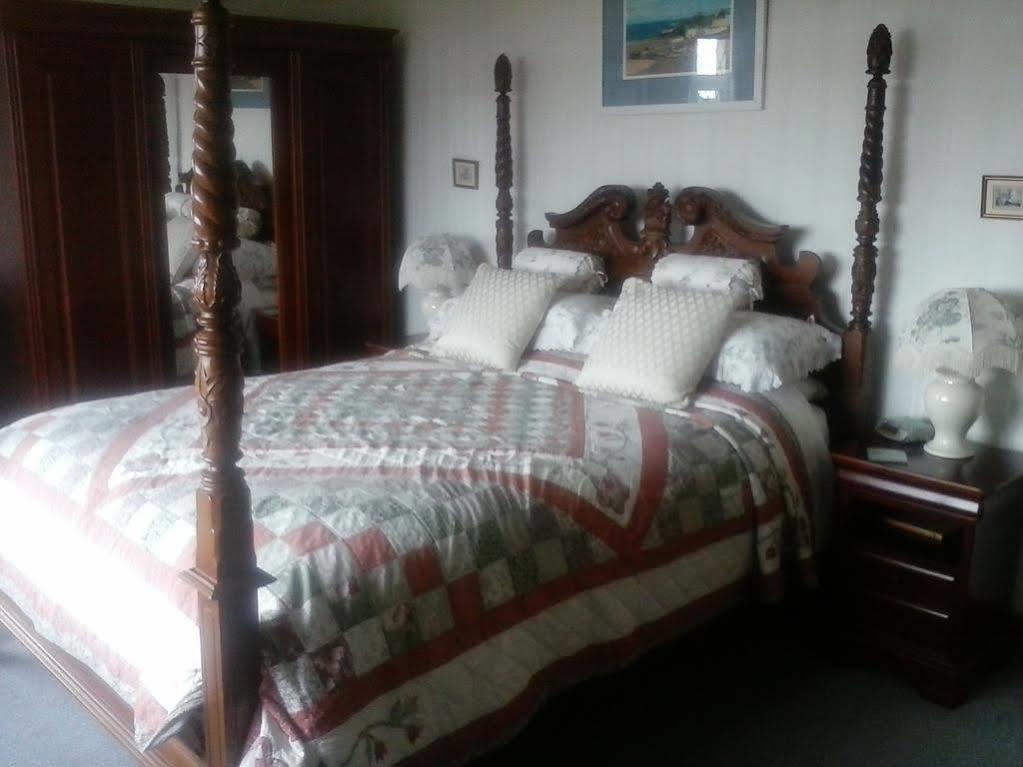 Wychwood House Bed & Breakfast Penally Dış mekan fotoğraf