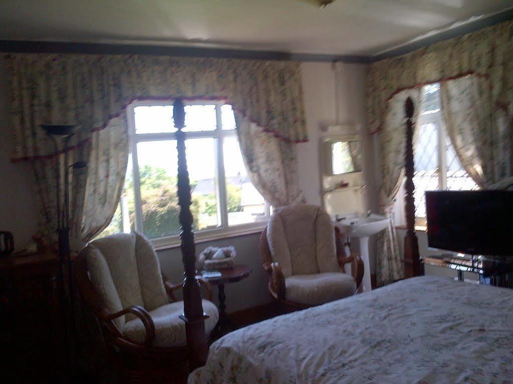 Wychwood House Bed & Breakfast Penally Dış mekan fotoğraf